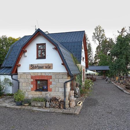 Penzion Sterbova Vila Hotel Bila Tremesna Exterior photo