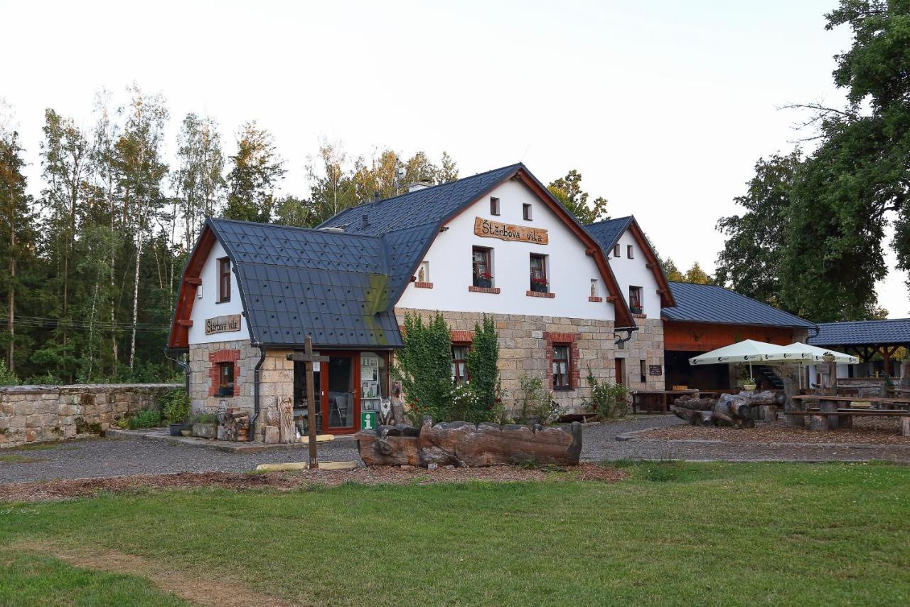 Penzion Sterbova Vila Hotel Bila Tremesna Exterior photo